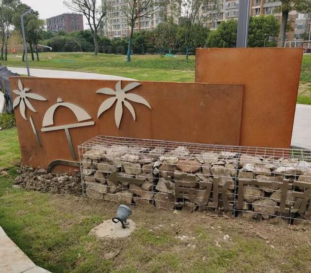 滦南锈钢板挡土墙
